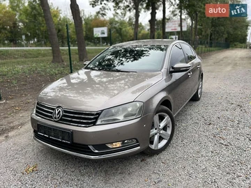 Авто Volkswagen Passat 2011 № 8082856