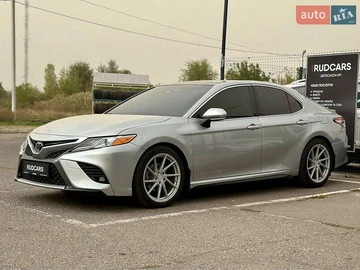 Авто Toyota Camry 2019 № 8083131