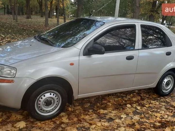 Авто Chevrolet Aveo 2004 № 8083420