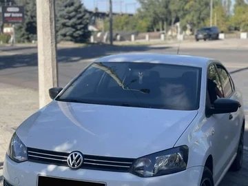 Авто Volkswagen Polo 2011 № 8083493