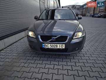Авто Volvo V50 2010 № 8083678
