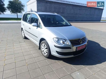 Авто Volkswagen Touran 2007 № 8083702