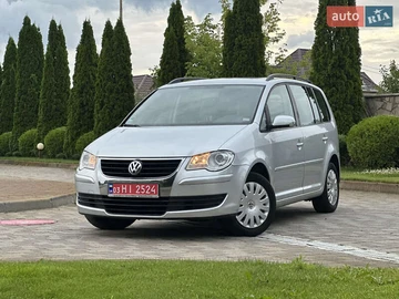 Авто Volkswagen Touran 2008 № 8083809