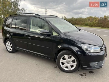 Авто Volkswagen Touran 2011 № 8083864