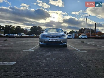 Авто Chrysler 200 2015 № 8083898