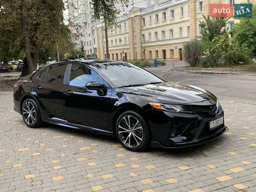 Авто Toyota Camry 2018 № 8084221