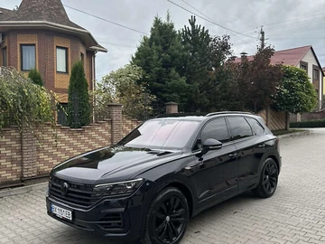 Авто Volkswagen Touareg 2018 № 8084483