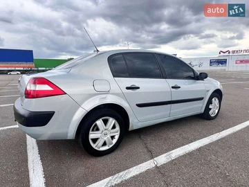Авто Renault Megane 2004 № 8084565
