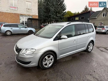 Авто Volkswagen Touran 2007 № 8085008