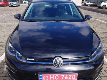 Авто Volkswagen E-Golf 2017 № 8085222