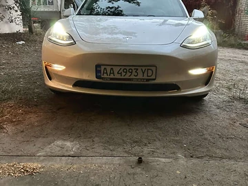 Авто Tesla Model 3 2019 № 8085327