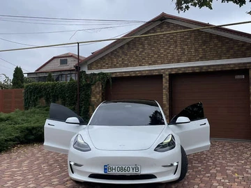 Авто Tesla Model 3 2021 № 8085440