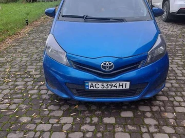 Авто Toyota Yaris 2013 № 8085969