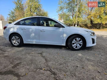 Авто Chevrolet Cruze 2015 № 8086044