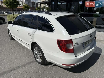 Авто Skoda Superb 2011 № 8086552