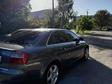 Авто Audi A4 2001 № 8086835