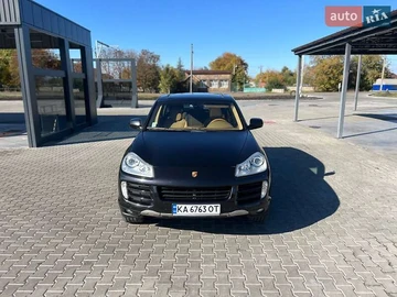 Авто Porsche Cayenne 2008 № 8087009