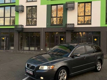 Авто Volvo V50 2008 № 8087017