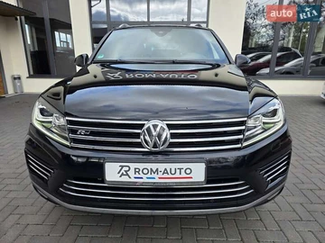 Авто Volkswagen Touareg 2017 № 8087476