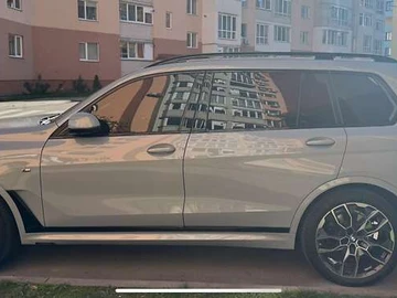 Авто BMW X7 2024 № 8087504