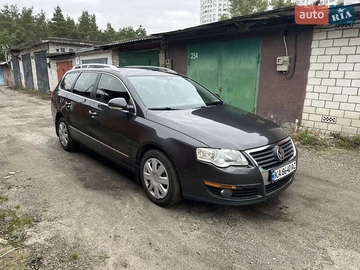 Авто Volkswagen Passat 2010 № 8087852