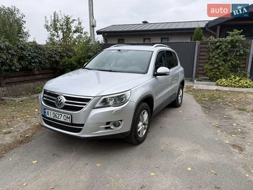 Авто Volkswagen Tiguan 2008 № 8087909