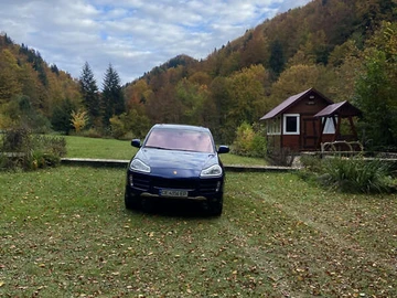 Авто Porsche Cayenne 2007 № 8087924