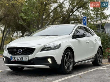 Авто Volvo V40 Cross Country 2012 № 8087928