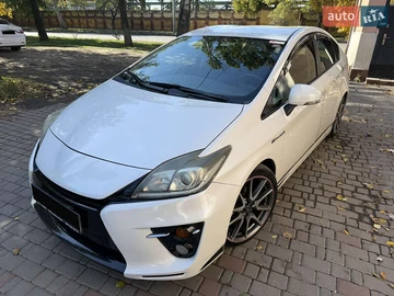 Авто Toyota Prius 2014 № 8088016