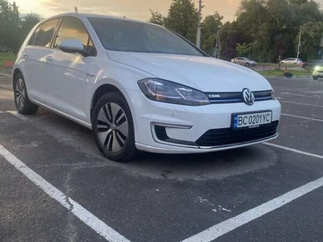 Авто Volkswagen E-Golf 2018 № 8088044