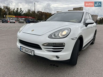 Авто Porsche Cayenne 2013 № 8088160
