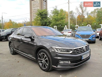 Авто Volkswagen Passat 2018 № 8088187