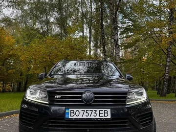 Авто Volkswagen Touareg 2016 № 8088246