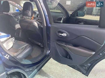 Авто Jeep Cherokee 2015 № 8089071