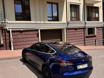 Авто Tesla Model 3 2018 № 8089253