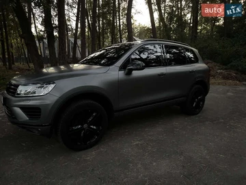 Авто Volkswagen Touareg 2017 № 8089466