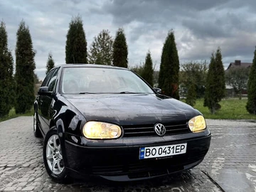 Авто Volkswagen Golf 2000 № 8089773