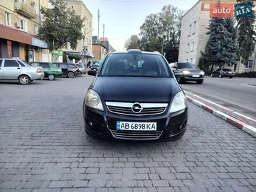 Авто Opel Zafira 2009 № 8090040