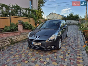 Авто Peugeot 5008 2009 № 8090134