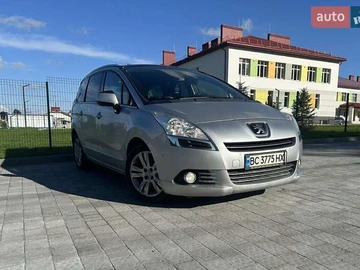 Авто Peugeot 5008 2012 № 8090216
