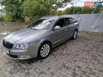 Авто Skoda Superb 2010 № 8090223