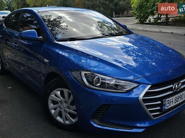Авто Hyundai Elantra 2017 № 8090345