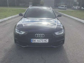 Авто Audi A4 2013 № 8090405