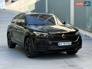 Авто Volkswagen Touareg 2023 № 8090816