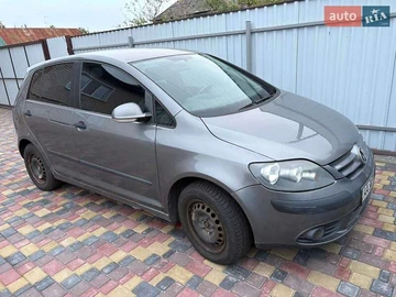 Авто Volkswagen Golf Plus 2005 № 8090974