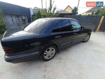 Авто Mercedes E-Class 2001 № 8091245
