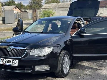 Авто Skoda Superb 2012 № 8091376