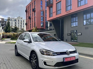 Авто Volkswagen E-Golf 2018 № 8091479