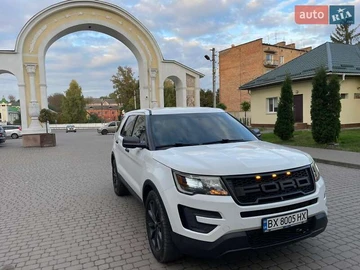 Авто Ford Explorer 2018 № 8091905