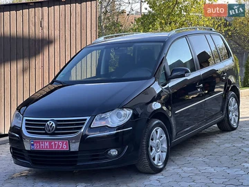 Авто Volkswagen Touran 2008 № 8092350